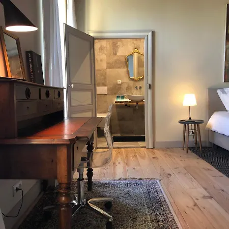 Alojamento de Acomodação e Pequeno-almoço Zone Bleue 4*