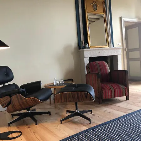 Alojamento de Acomodação e Pequeno-almoço Zone Bleue 4*