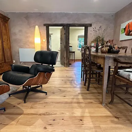 Alojamento de Acomodação e Pequeno-almoço Zone Bleue