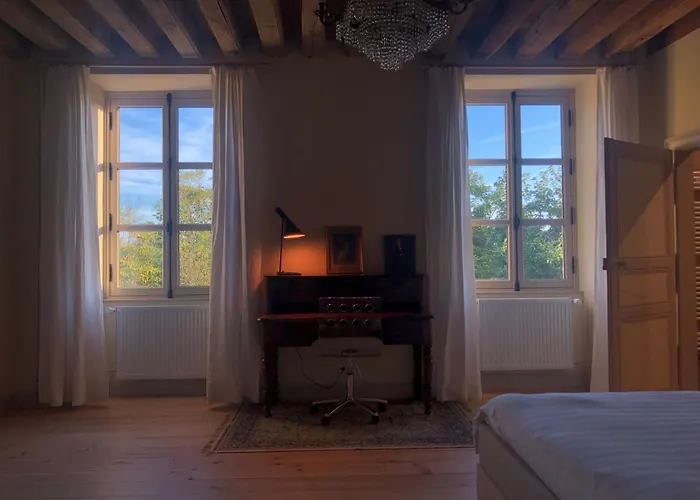 Zone Bleue Bed & Breakfast Hyds