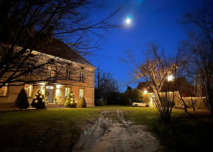 Zone Bleue Bed & Breakfast Hyds